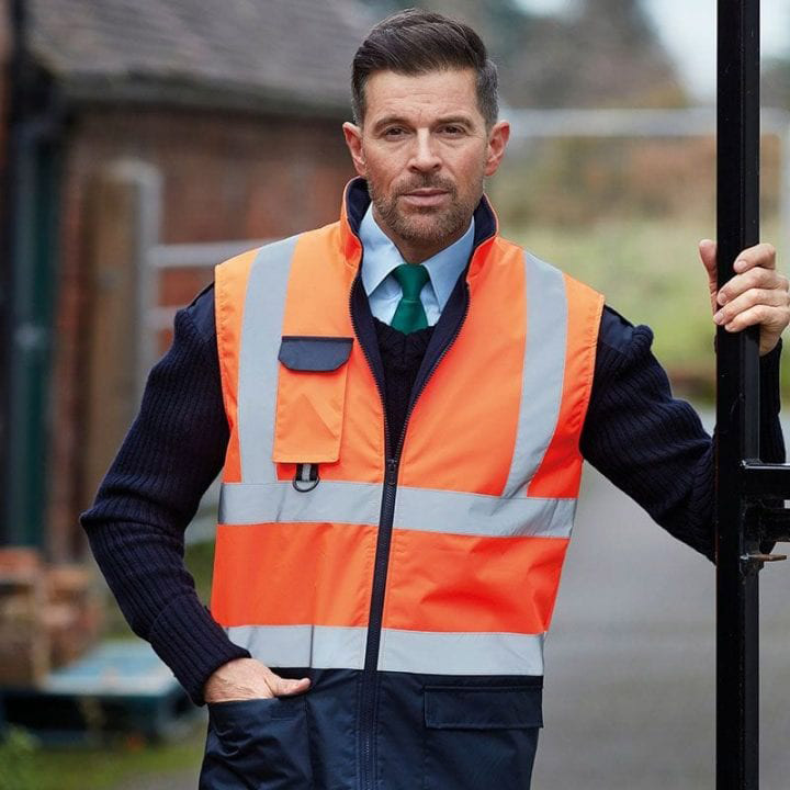 Custom branded workwear clothing from Smart Design UK. We supply branded workwear across Kent, including Ashford, Whitstable, Folkestone and more.