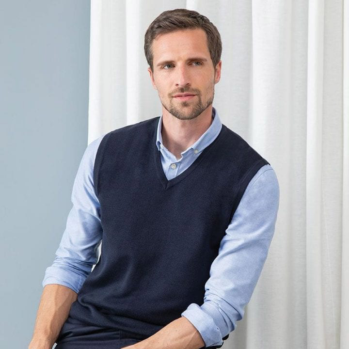 Custom branded workwear clothing from Smart Design UK. We supply branded workwear across Kent, including Ashford, Whitstable, Folkestone and more.